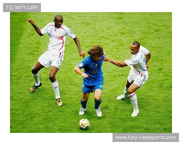 足球历史上12号球星的传奇故事与影响力解析