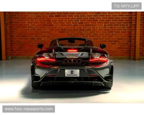 足球天才迈凯伦崭露头角引发全球关注成就与未来潜力分析