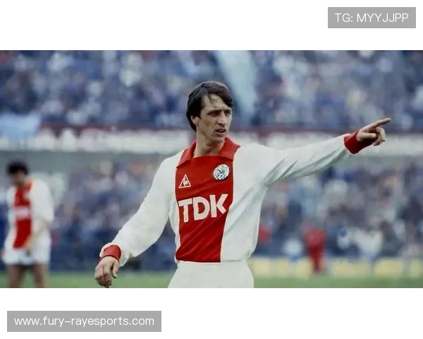 足球星二代与一代的成长差异：从家庭背景到职业生涯的多重影响